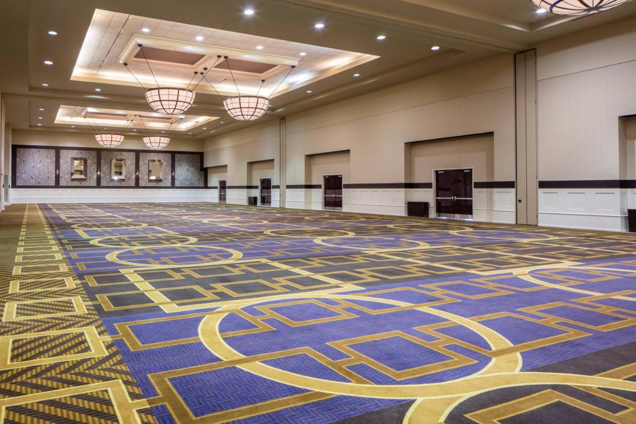 Sheraton Overland Park Hotel At The Convention Center Exteriér fotografie