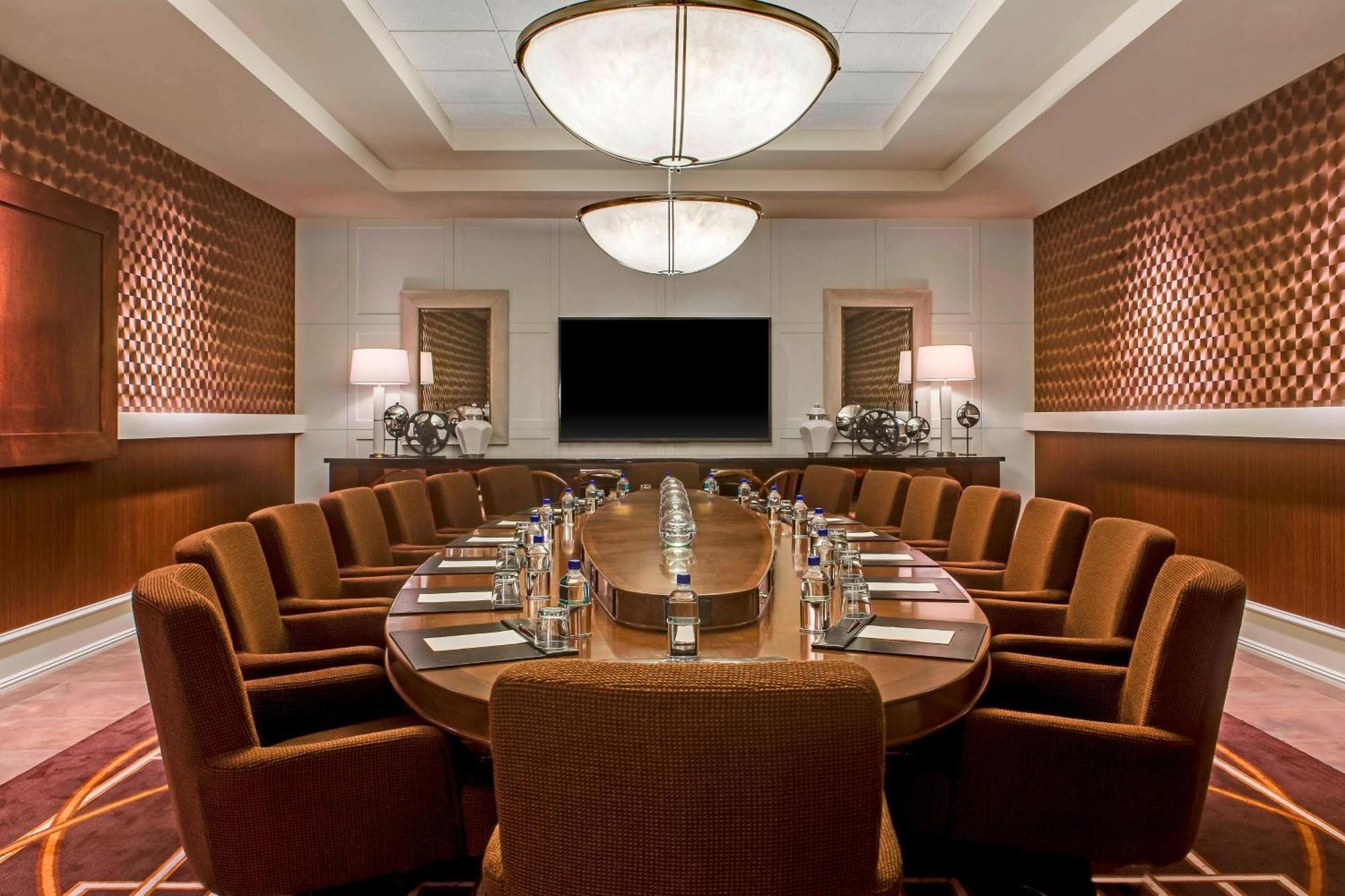 Sheraton Overland Park Hotel At The Convention Center Exteriér fotografie