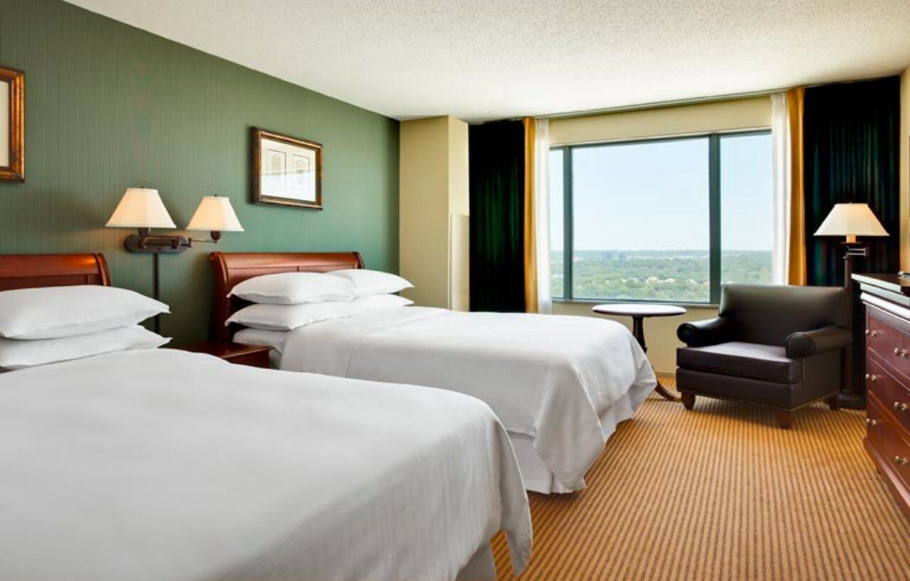 Sheraton Overland Park Hotel At The Convention Center Exteriér fotografie